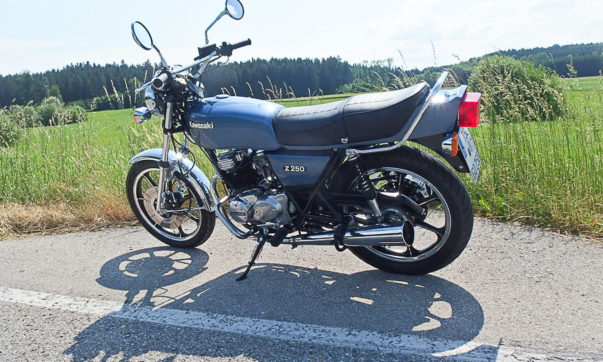 KAWASAKI Z 250 Twin – Akashis schlanke Twin-Schönheit Kawasaki Z 250