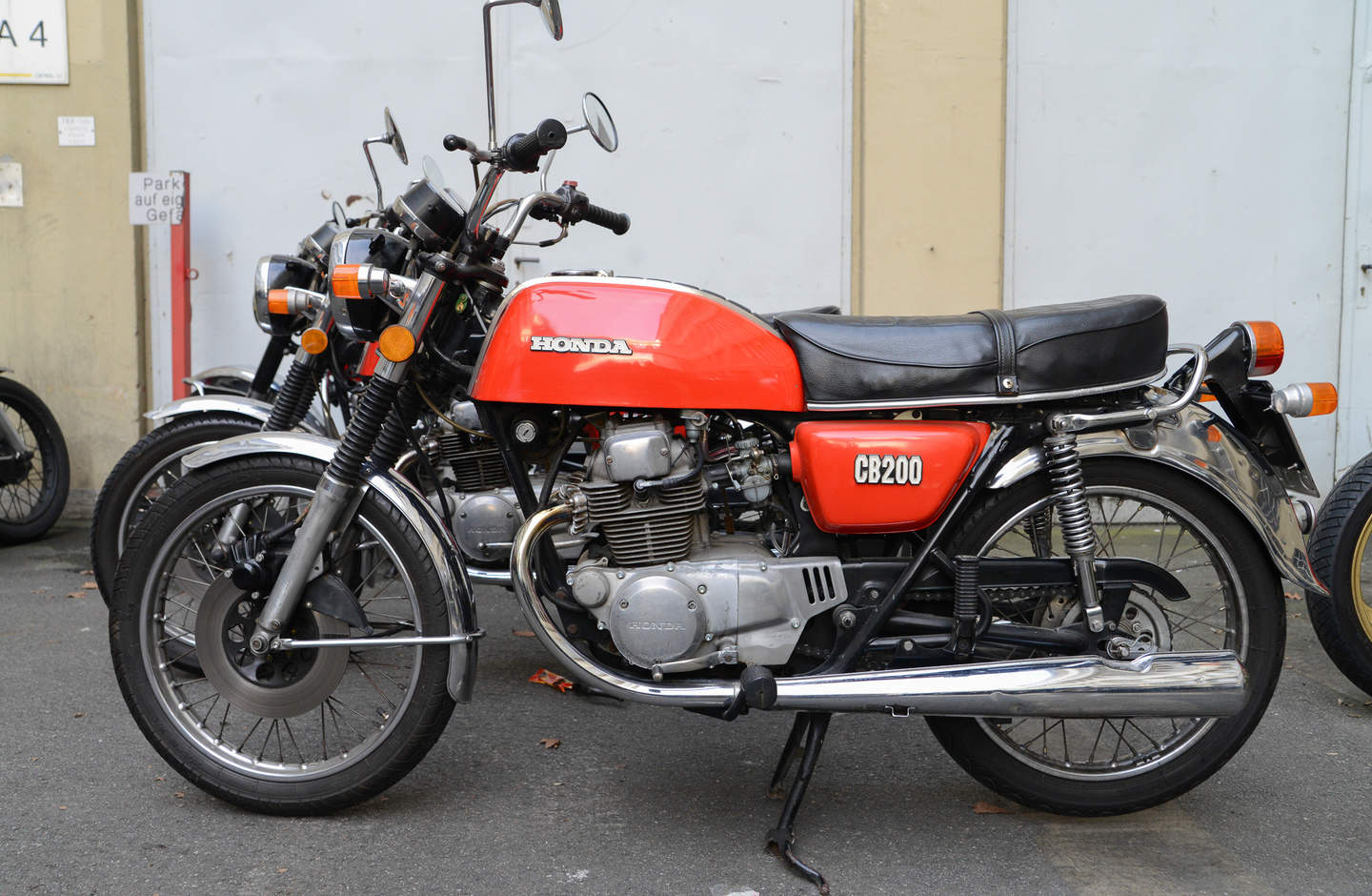 Honda cb 200