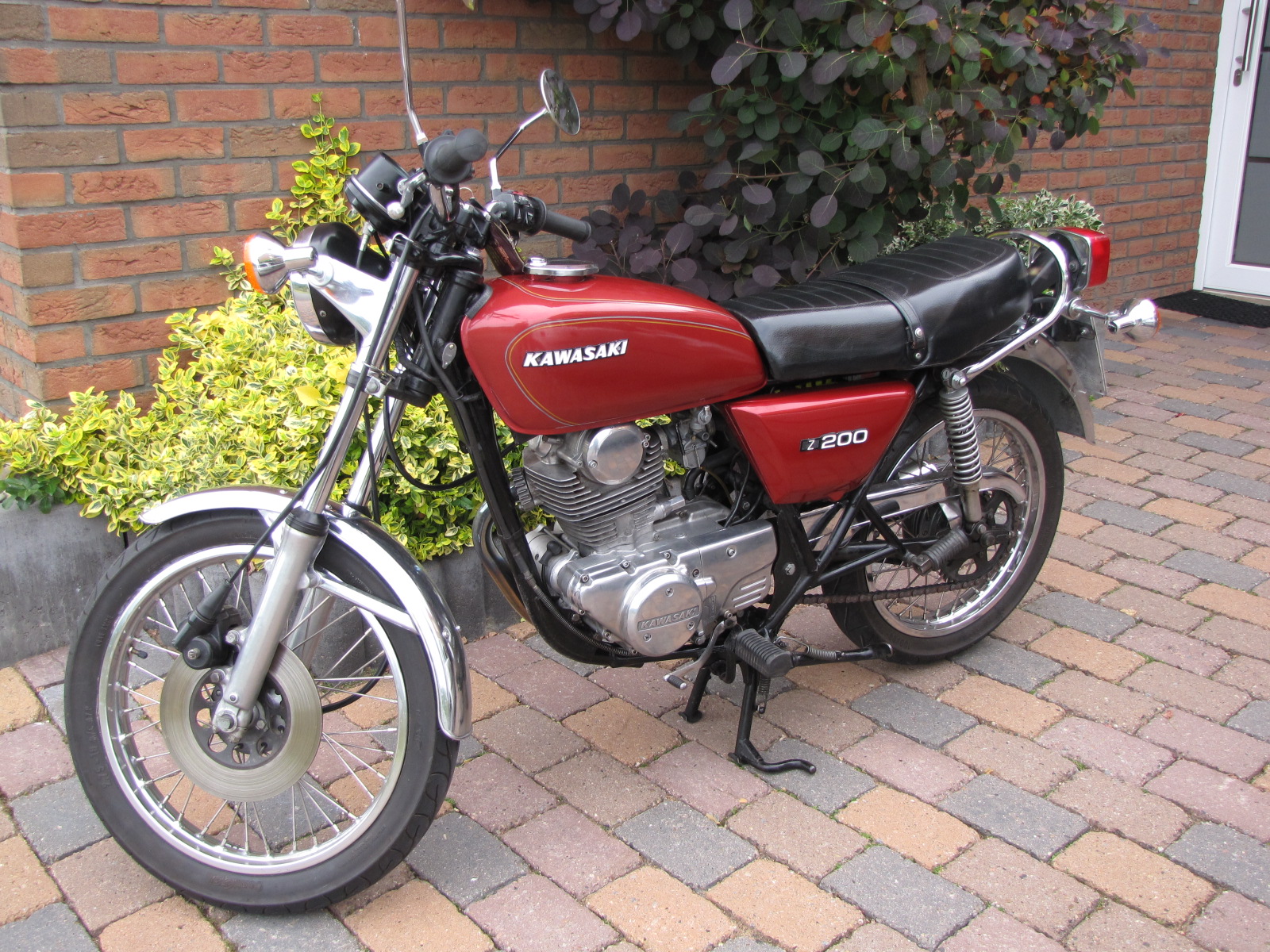kawasaki-z-200-1976-bis-1979-das-zettchen-zum-einstieg