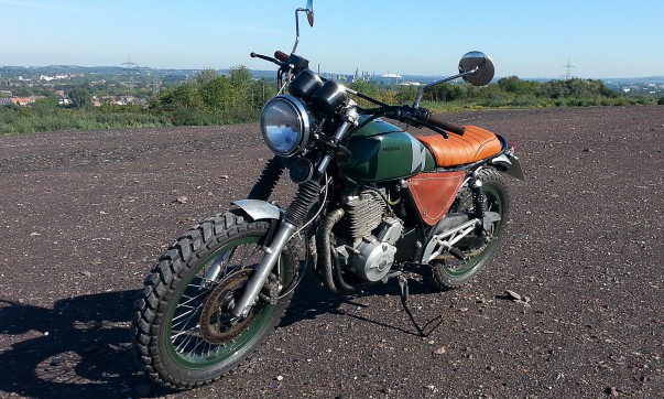 Honda Custom Bikes Cafe Racer Scrambler Brat Tracker Und Bobber