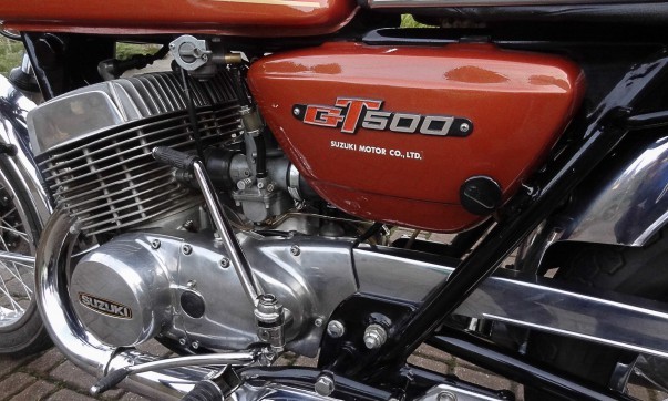 Suzuki GT 500 – Grenzgängerin penibel restauriert Suzuki GT 500