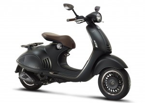 Vespa Sondermodell von Giorgio Armani