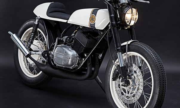 RD 250 Café Racer im Minimalismus-Stil Yamaha RD 250 Café Racer