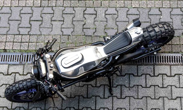 Sprint-Einsatz der SV650 „Little Bastard“ beim Glemseck 101 Suzuki SV650