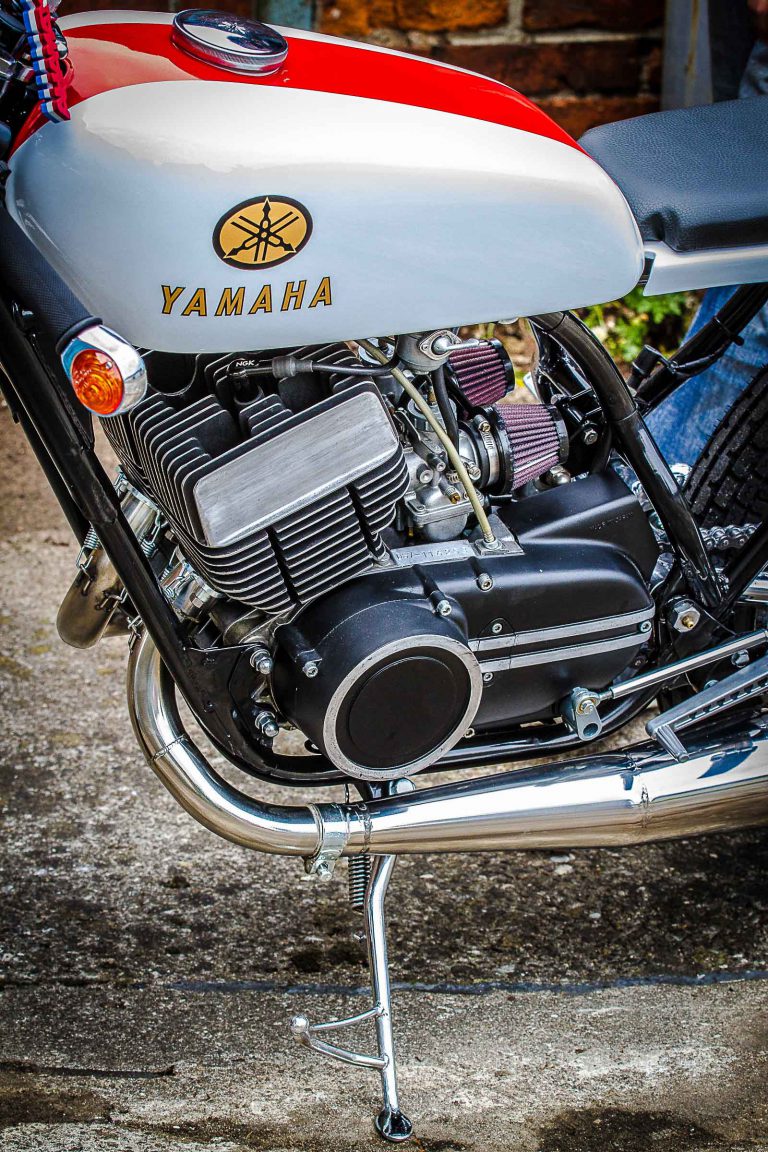 Yamaha DS7 Café Racer im gelungenen ClassicLook