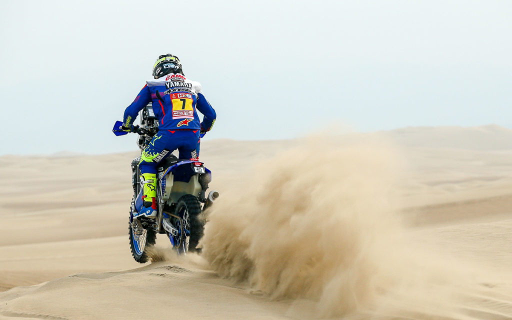 Franco Caimi bei seinem Ritt durch den Sand währen der Rallye Dakar 2018