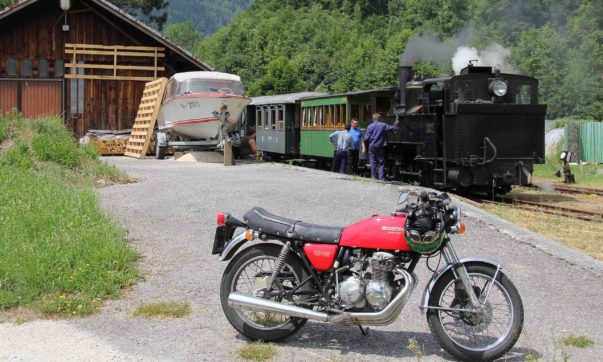 Honda CB 400 Four – Four-in-One mit sportlicher Note Honda CB 400 Four