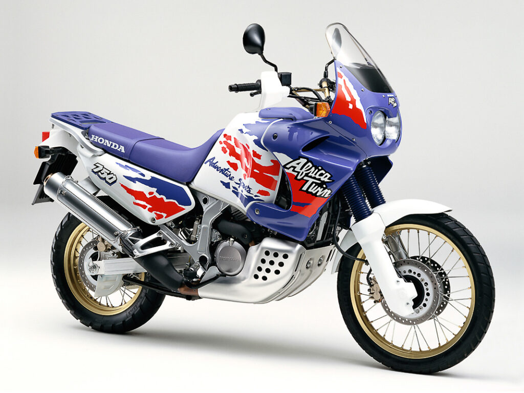 Zugelegt: Honda XRV 750 (RD07) im Modelljahr 1993 