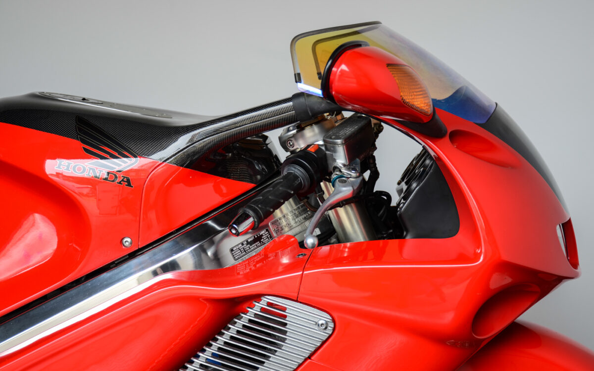 Honda NR 750 (RC 40) Die ÜberV4 mit Ovalkolben