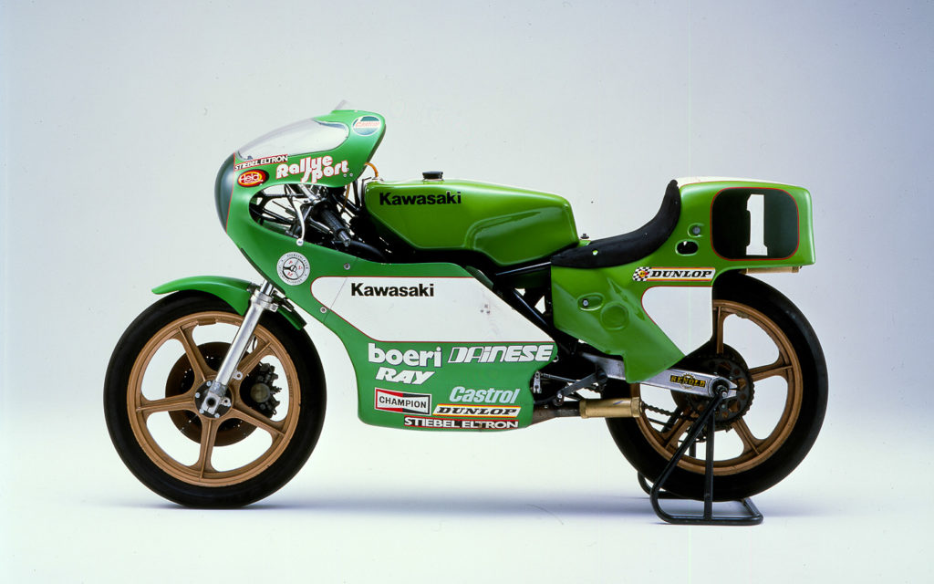 Auf der Kawasaki KR 250 holte sich Toni Mang zwei Weltmeistertitel 