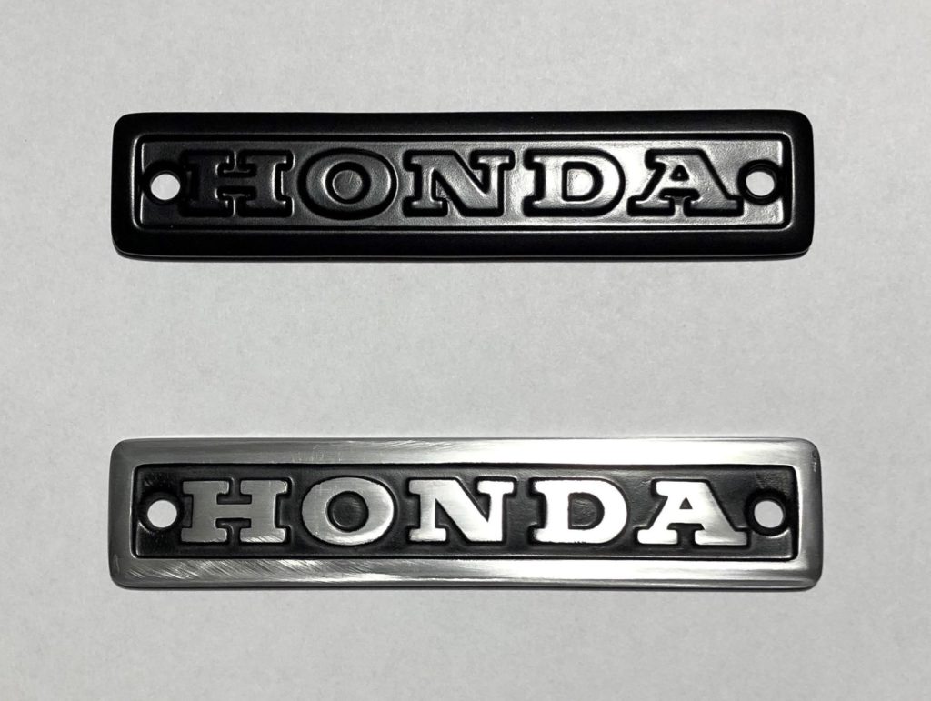 Die Honda Embleme vom Motor