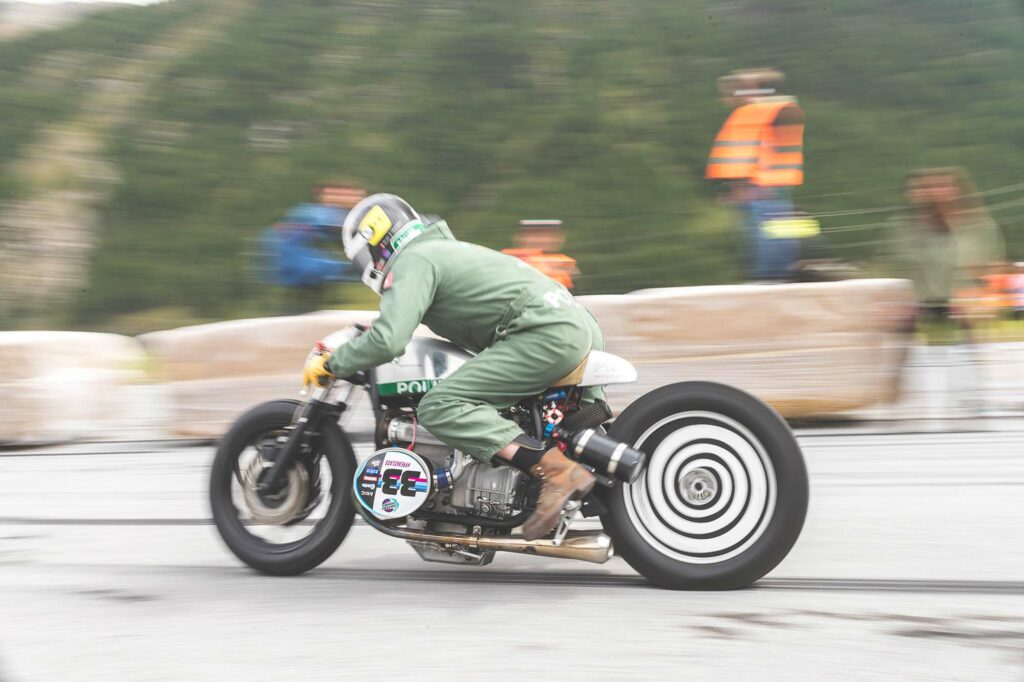 Auch bekannte Motorräder der "Sultans of Sprint" waren beim Kilomètre Lancé vertreten 