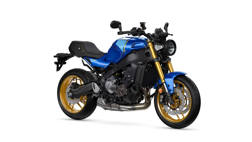Yamaha Motorrad Neuheit 2022: Die XSR900 in der Legend Blue Lackierung