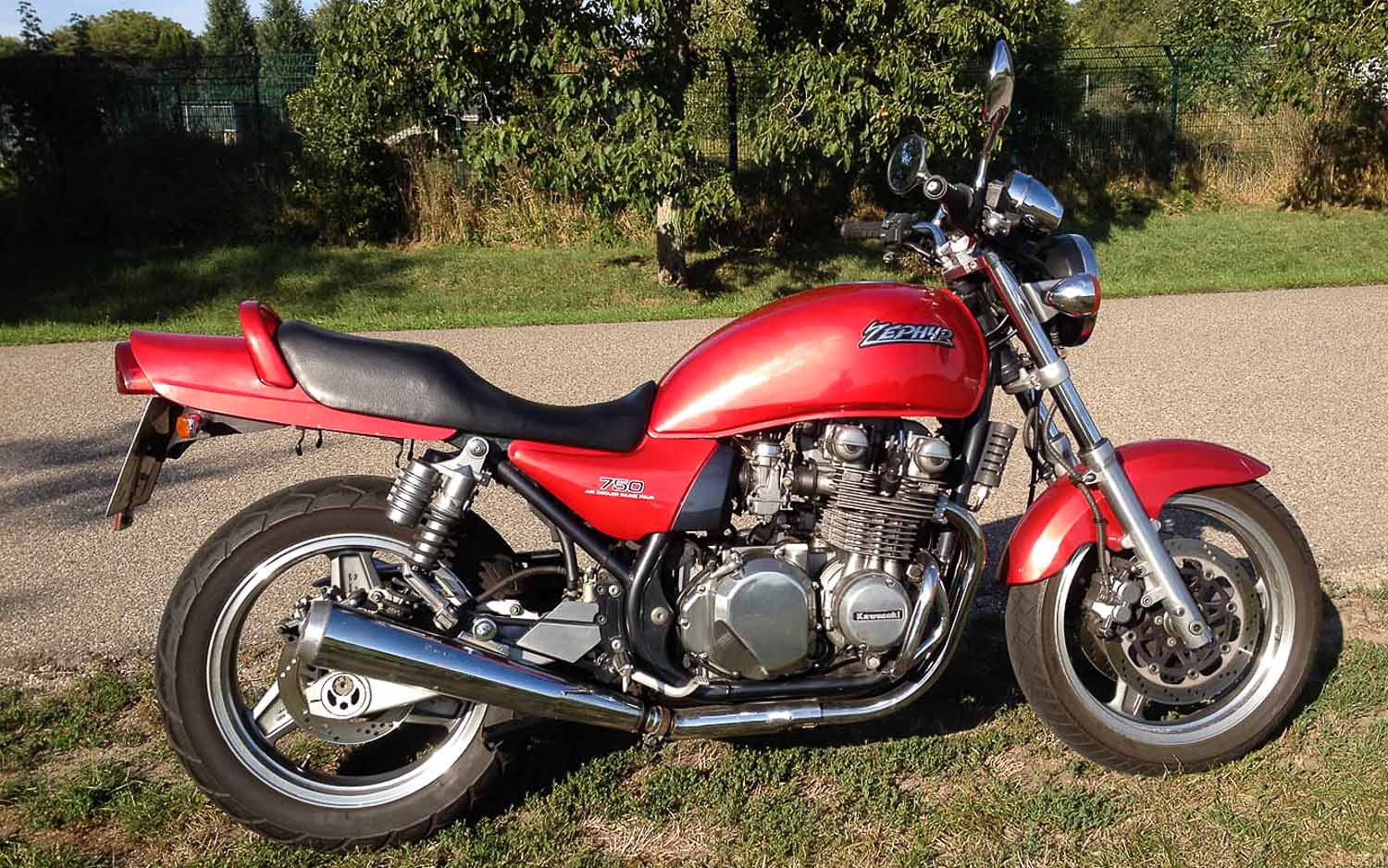 Kawasaki ZEPHYR 550 Bis 1100 – Let The Good Times Roll Again - Nippon ...